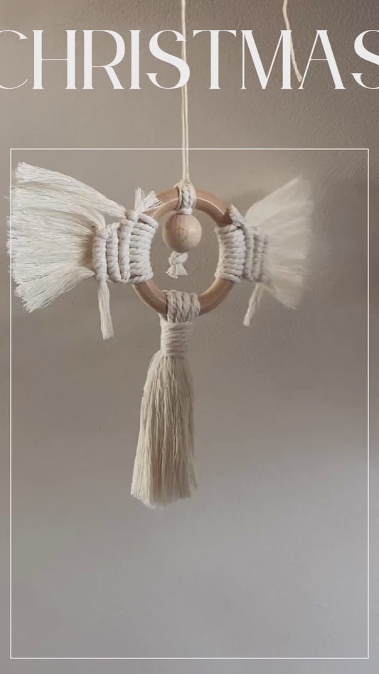 Macramé angels